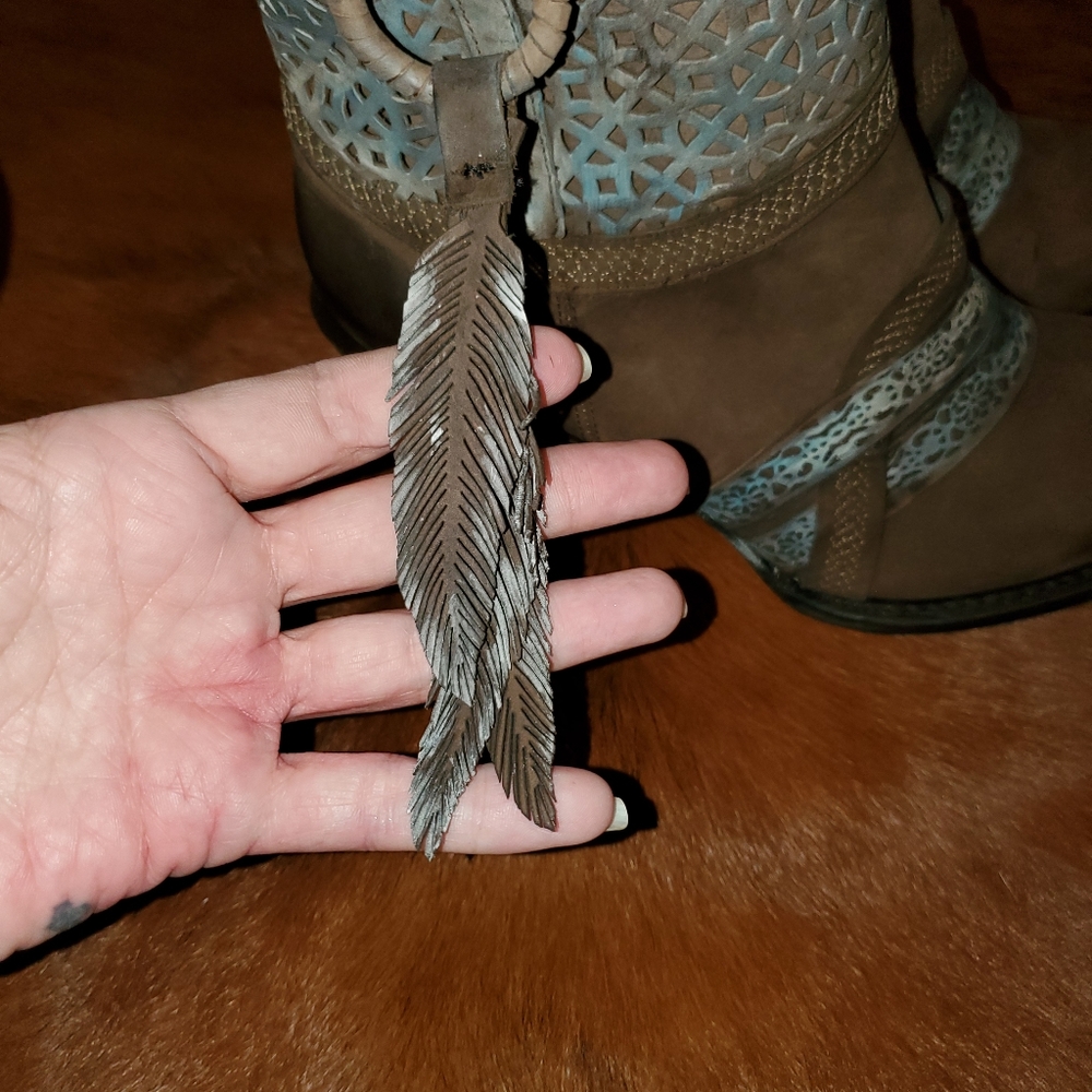 Corral Boots - Picture 3 of 3